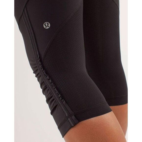 LULULEMON ATHLETICA Run For Your Life Crop Size 10 - Picture 6 of 10